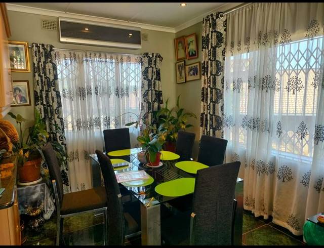 5 BEDROOM HOUSE FOR SALE IN SHALLCROSS